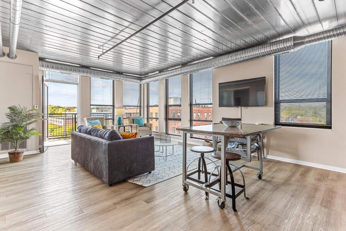 Downtown Ann Arbor 2 King Bed Balcony Apartment מראה חיצוני תמונה