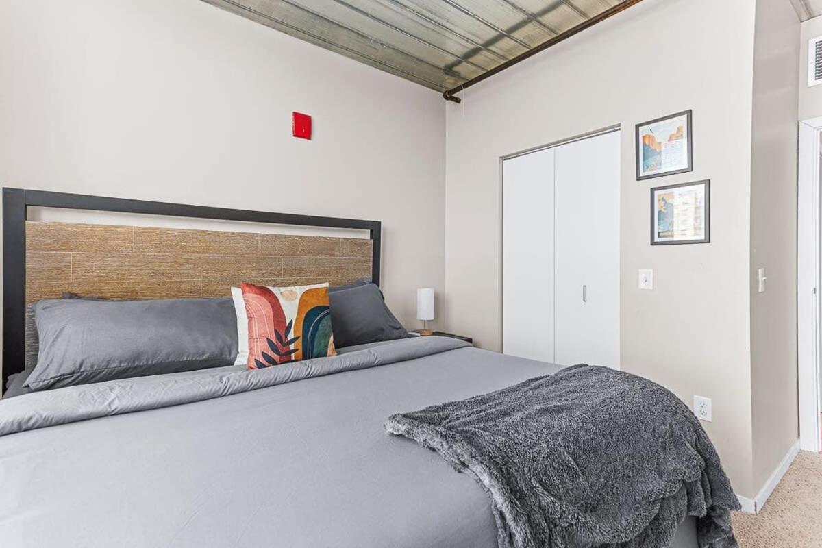 Downtown Ann Arbor 2 King Bed Balcony Apartment מראה חיצוני תמונה
