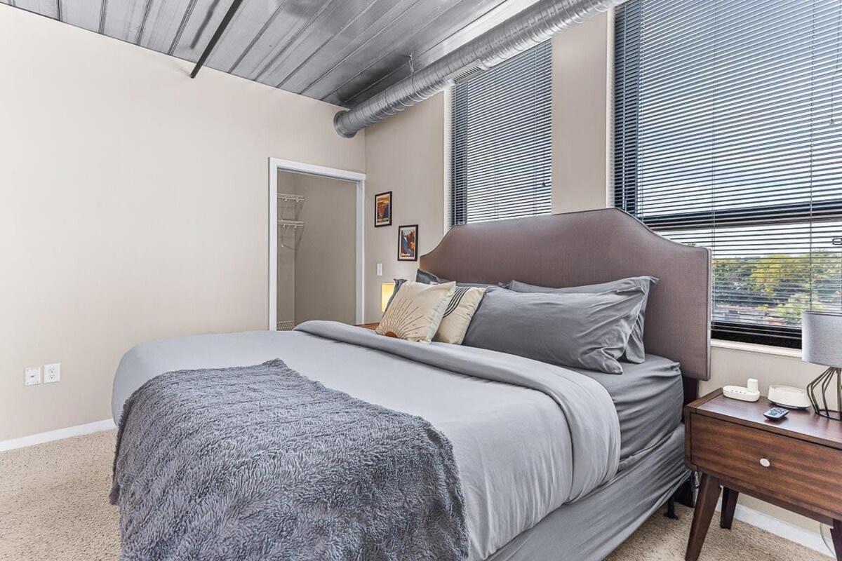 Downtown Ann Arbor 2 King Bed Balcony Apartment מראה חיצוני תמונה